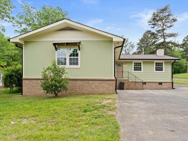 9422 E Brainerd Road, Chattanooga, TN 37421