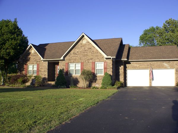 300 Sycamore Ln, Mc Kenzie, TN 38201