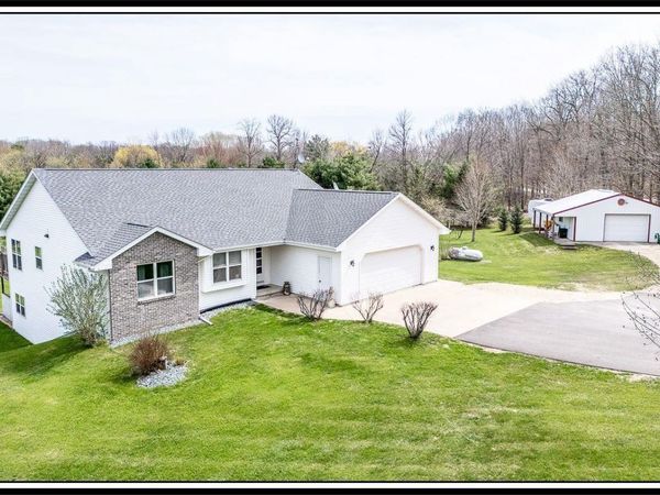 E7420 STAGE ROAD, New London, WI 54961