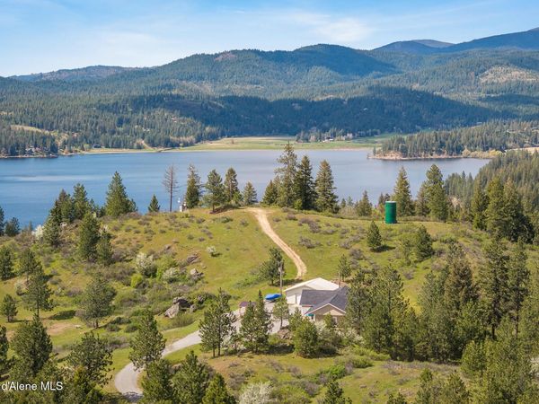 10824 N Payment Peak Rd , Hauser, ID 83854