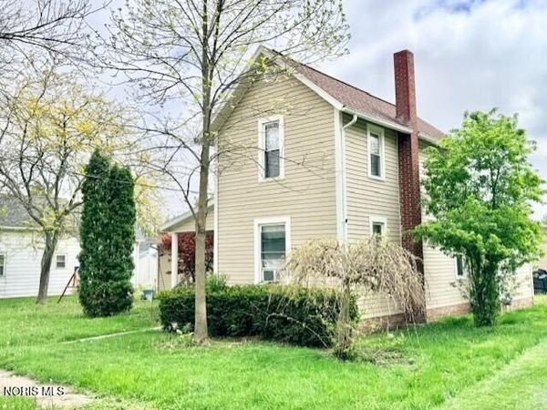 320 Cowen Street , Hamler, OH 43524