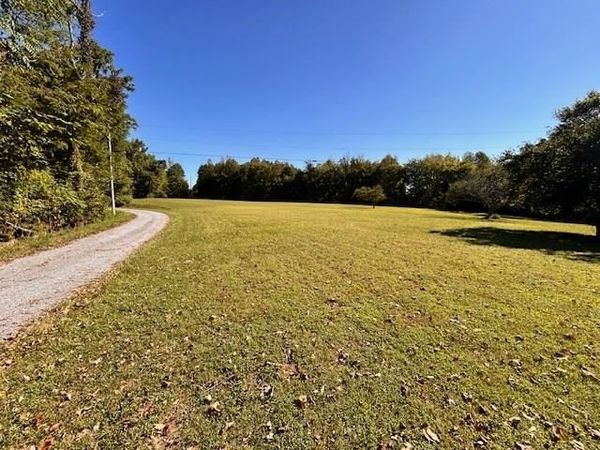 140 Spivey Ln, Gainesboro, TN 38562