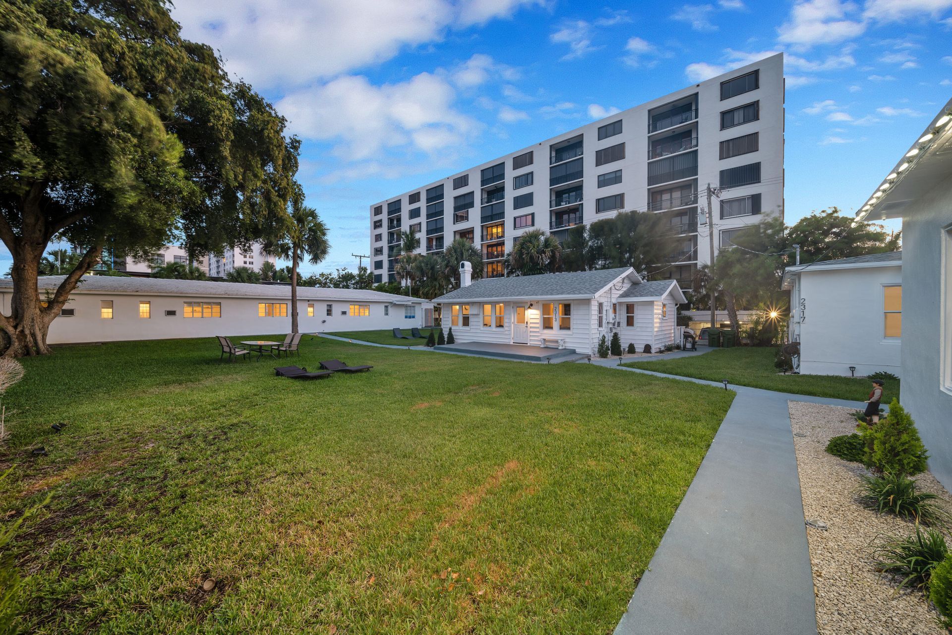 2317 N Ocean Boulevard, Fort Lauderdale, FL 33305 Photo