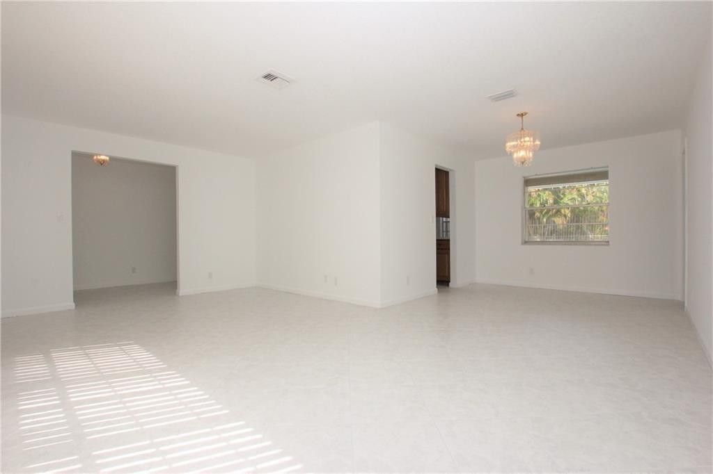 1122 NW 82nd Avenue, Coral Springs, FL 33071 Photo