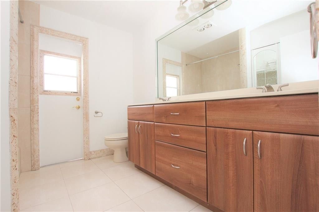 1122 NW 82nd Avenue, Coral Springs, FL 33071 Photo