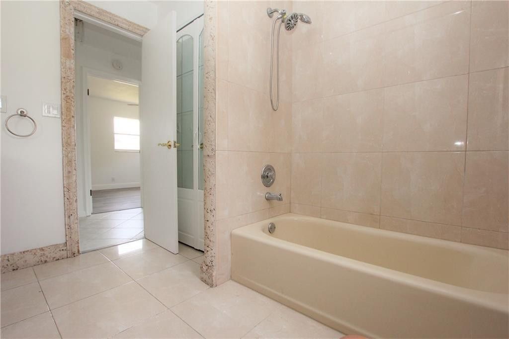 1122 NW 82nd Avenue, Coral Springs, FL 33071 Photo