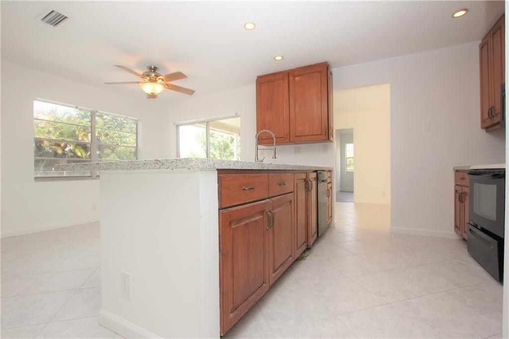 1122 NW 82nd Avenue, Coral Springs, FL 33071 Photo