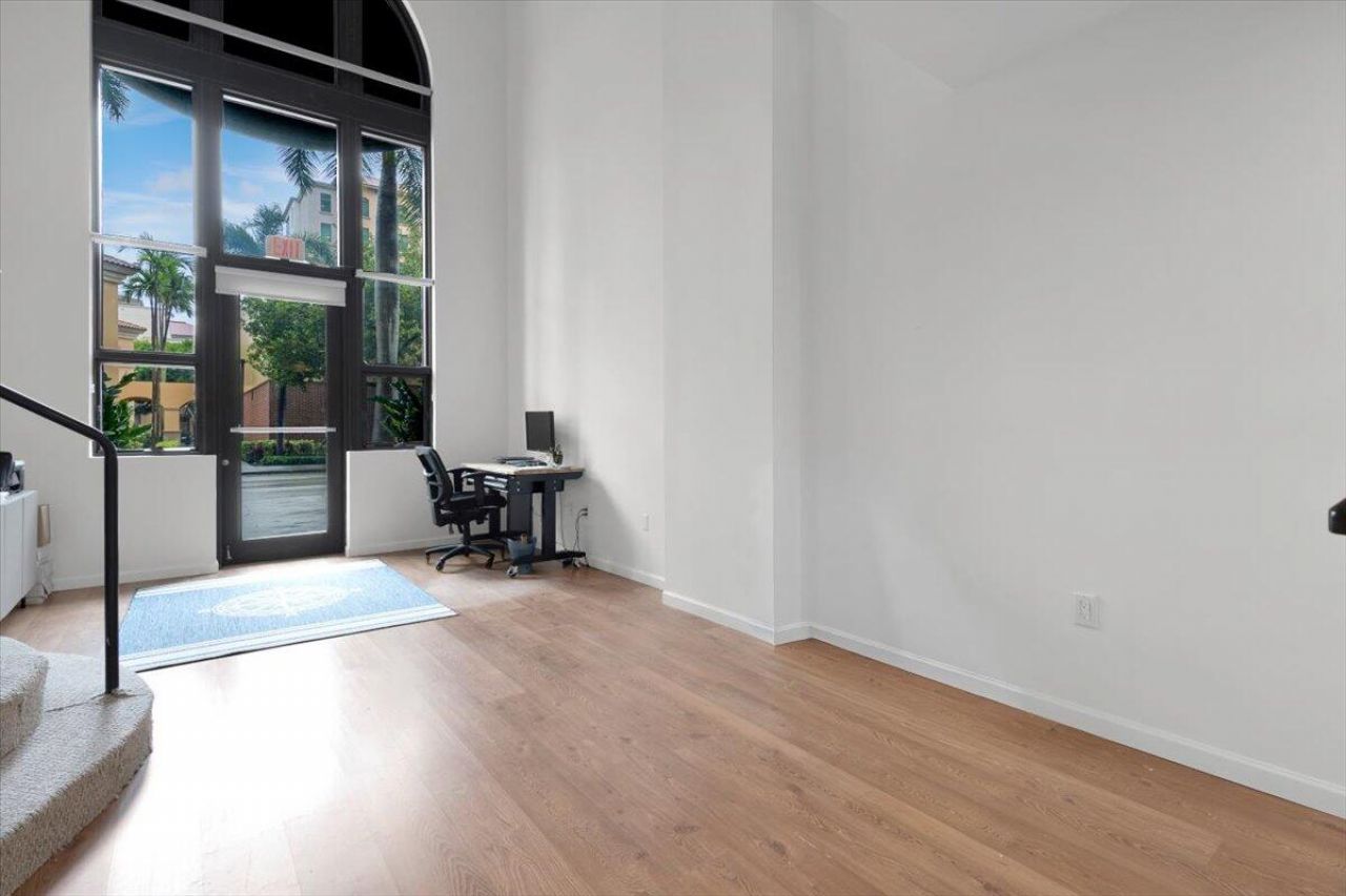 801 S Olive Avenue, Unit 105, West Palm Beach, FL 33401 Photo