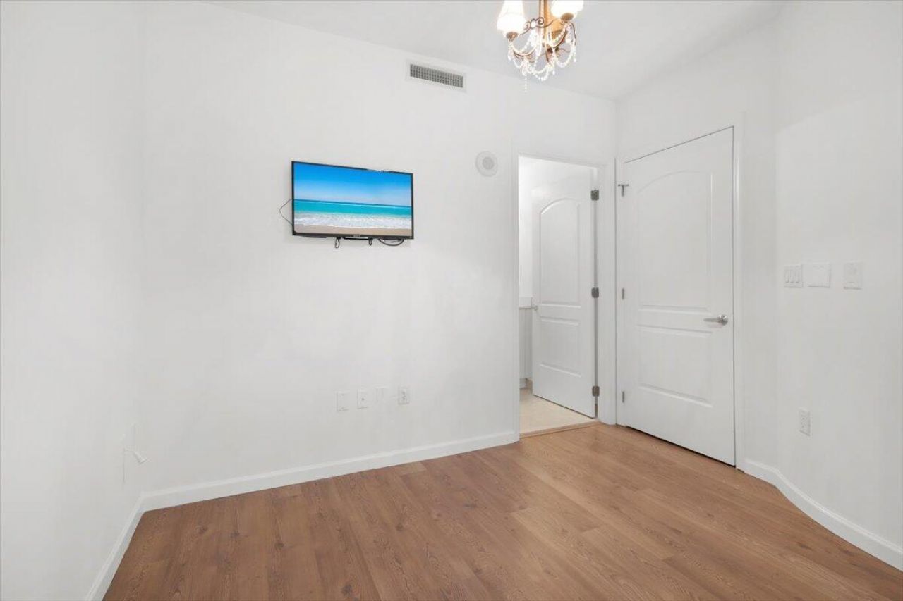 801 S Olive Avenue, Unit 105, West Palm Beach, FL 33401 Photo