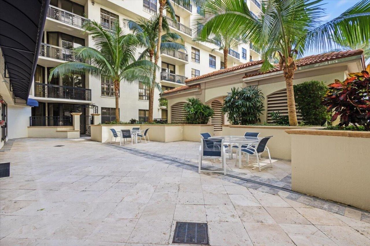 801 S Olive Avenue, Unit 105, West Palm Beach, FL 33401 Photo