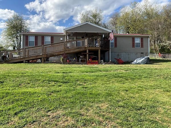 184 Pack Street, COOL RIDGE, WV 25825