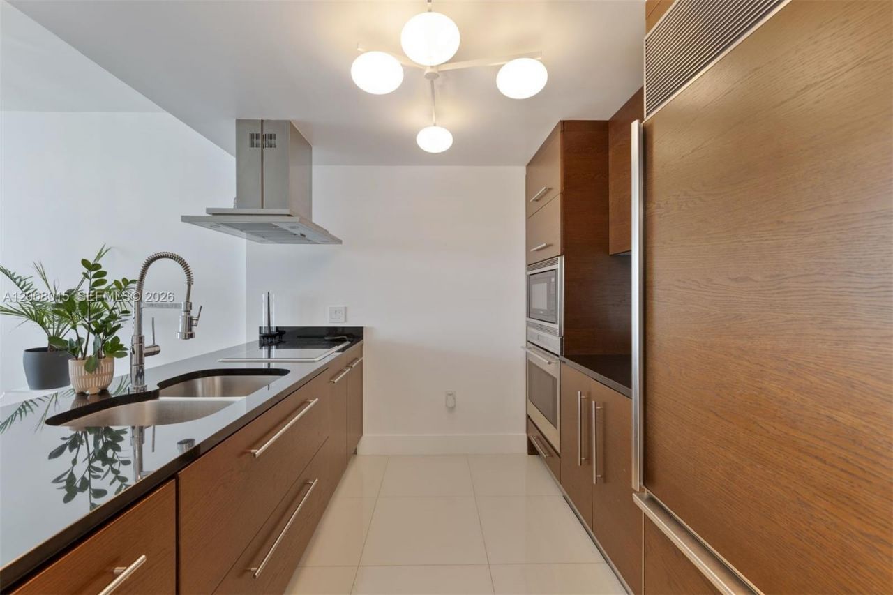 495 Brickell Ave , Unit 3509, Miami, FL 33131 Photo