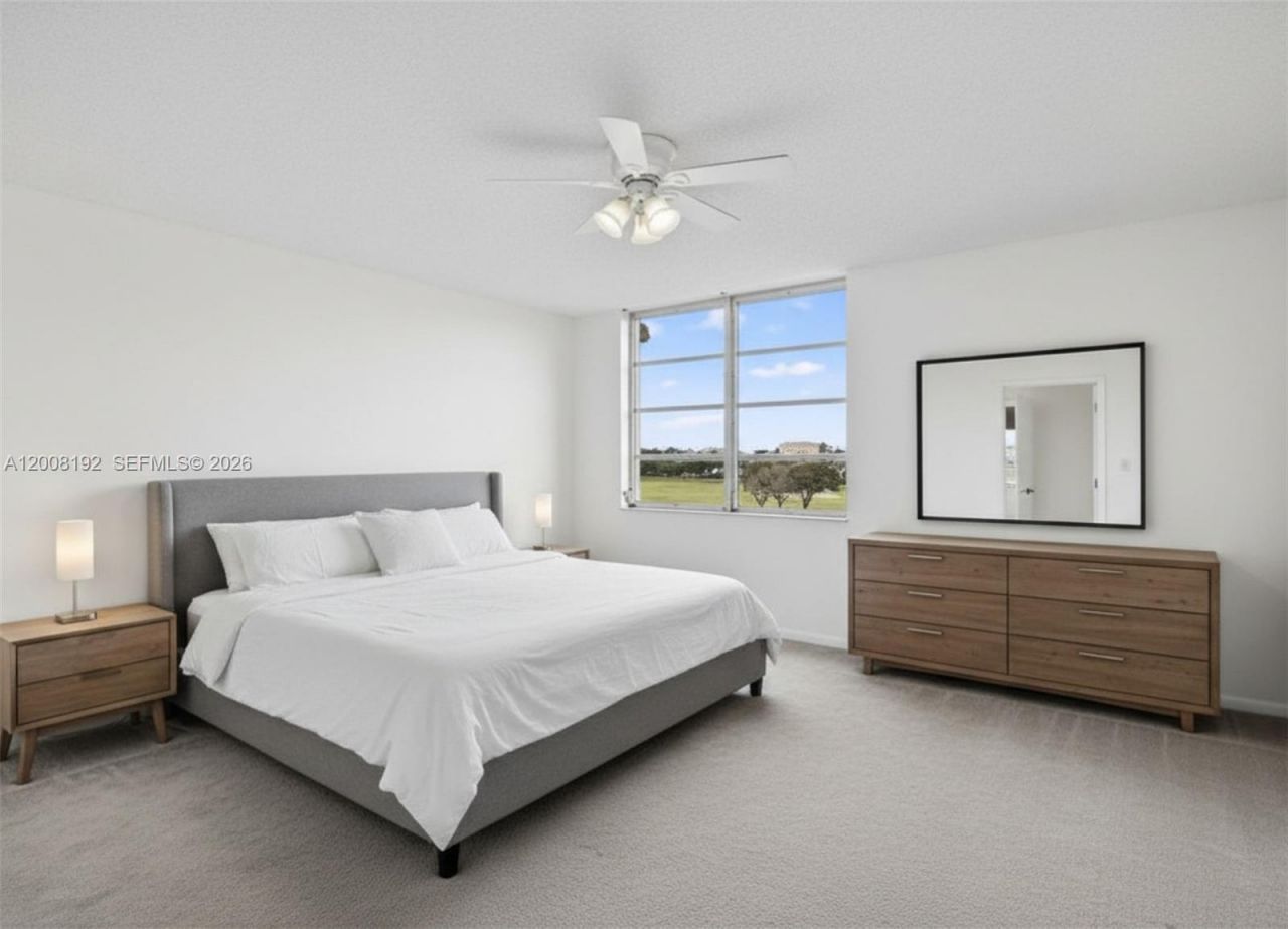 3300 W Rolling Hills Cir, Unit 606, Davie, FL 33328 Photo