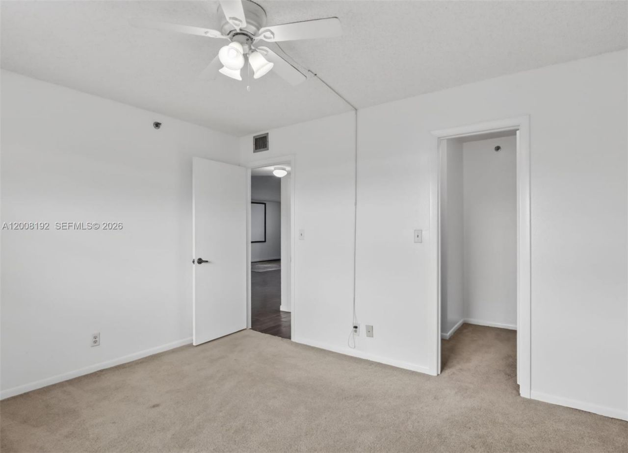 3300 W Rolling Hills Cir, Unit 606, Davie, FL 33328 Photo