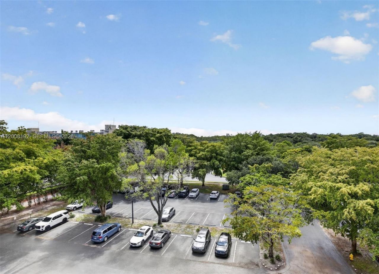 3300 W Rolling Hills Cir, Unit 606, Davie, FL 33328 Photo