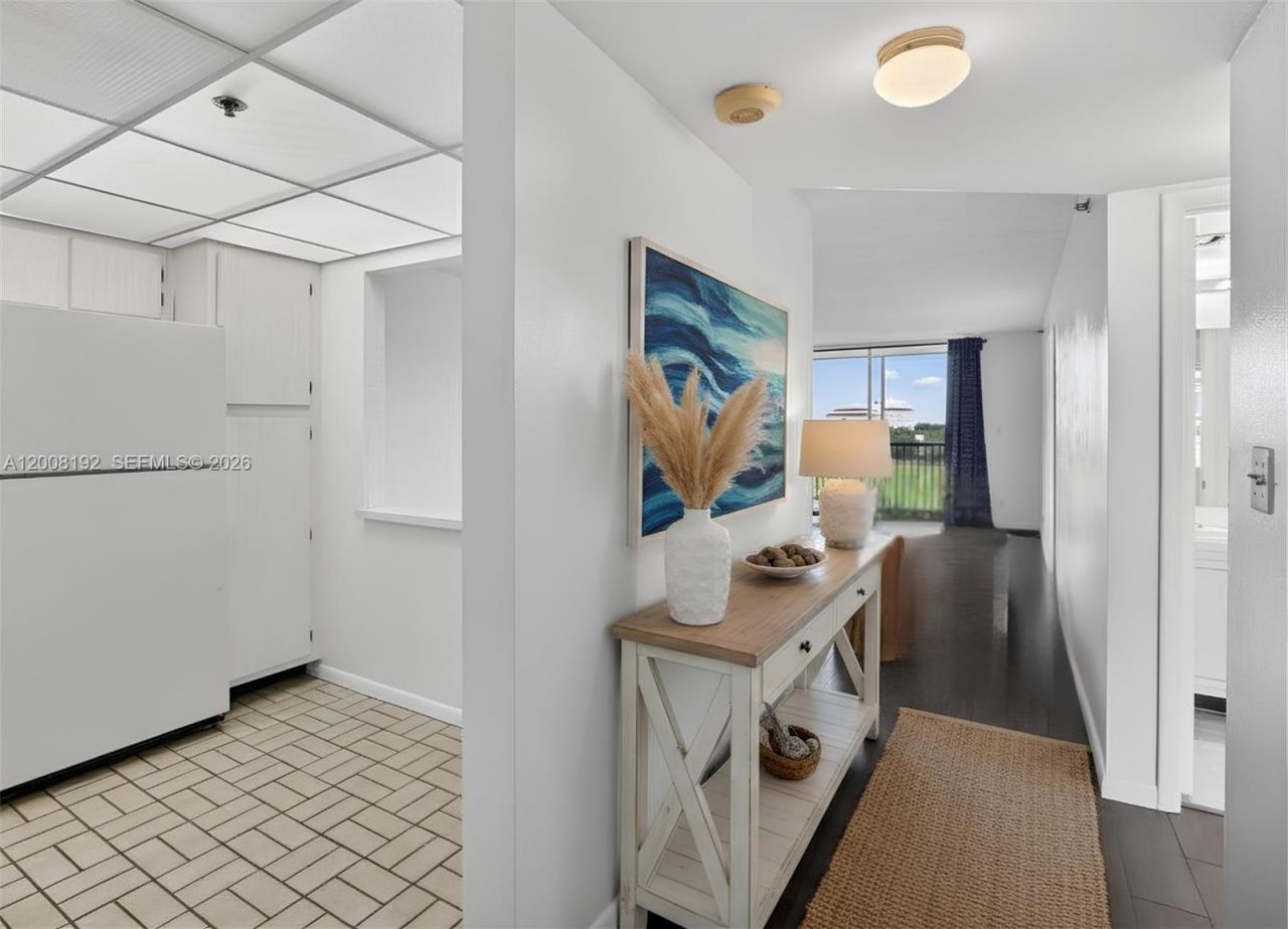 3300 W Rolling Hills Cir, Unit 606, Davie, FL 33328 Photo
