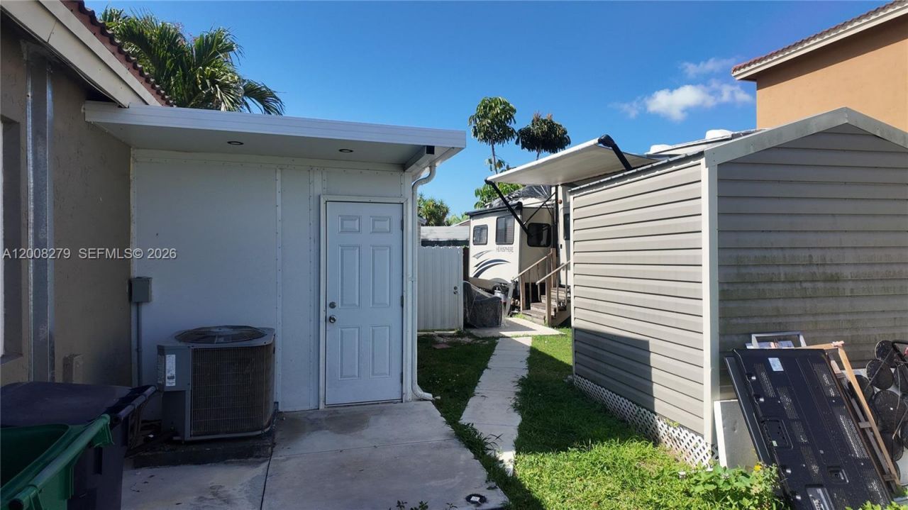 12260 SW 251st Ter, Homestead, FL 33032 Photo