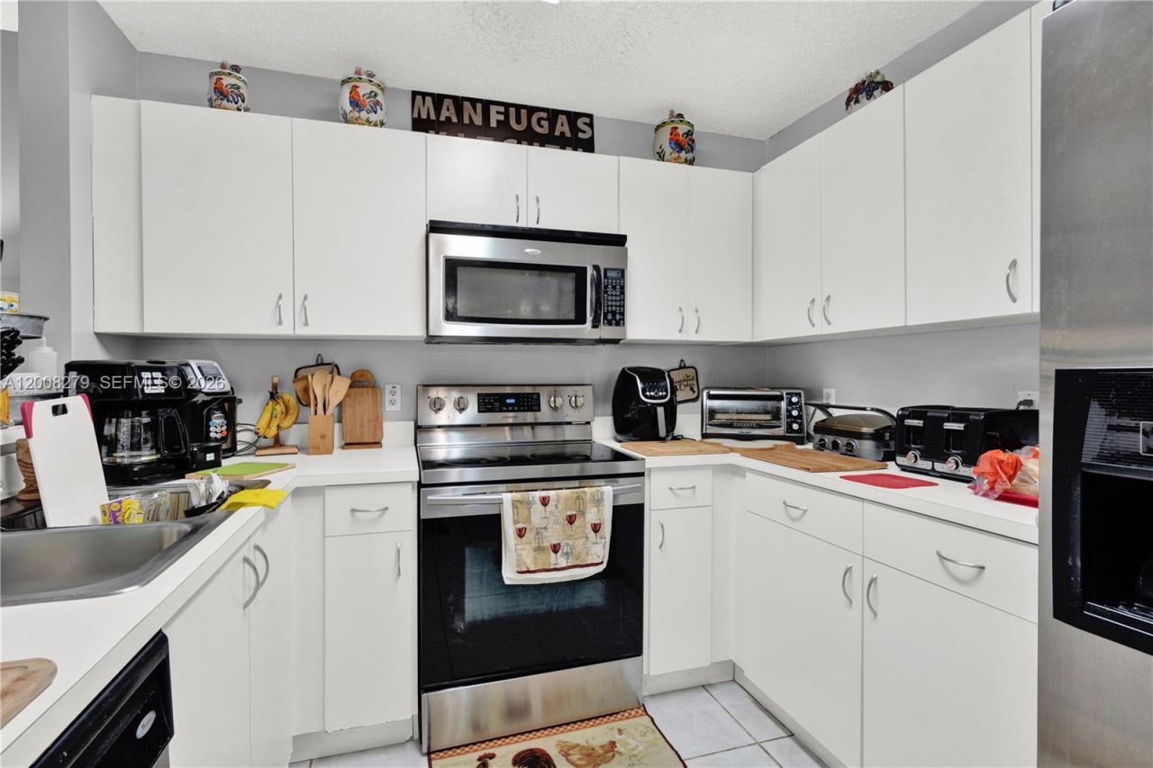 12260 SW 251st Ter, Homestead, FL 33032 Photo
