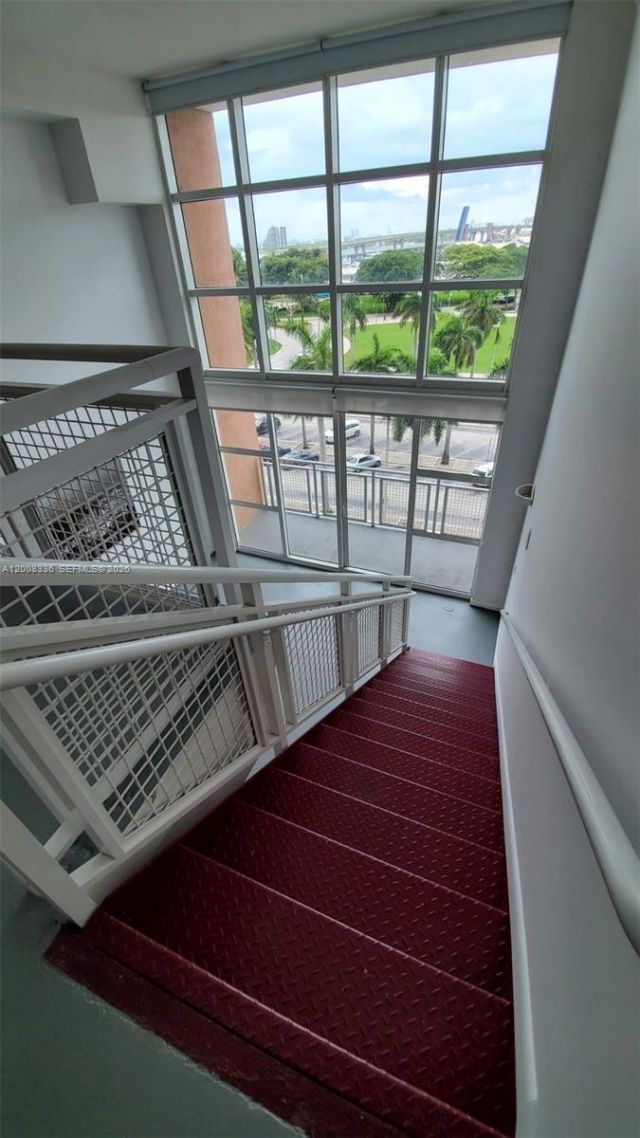 253 NE 2nd St , Unit 434, Miami, FL 33132 Photo