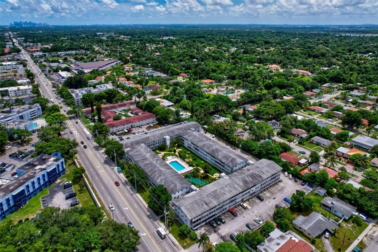 15610 NE 6th Ave , Unit 23C, Miami, FL 33162 Photo