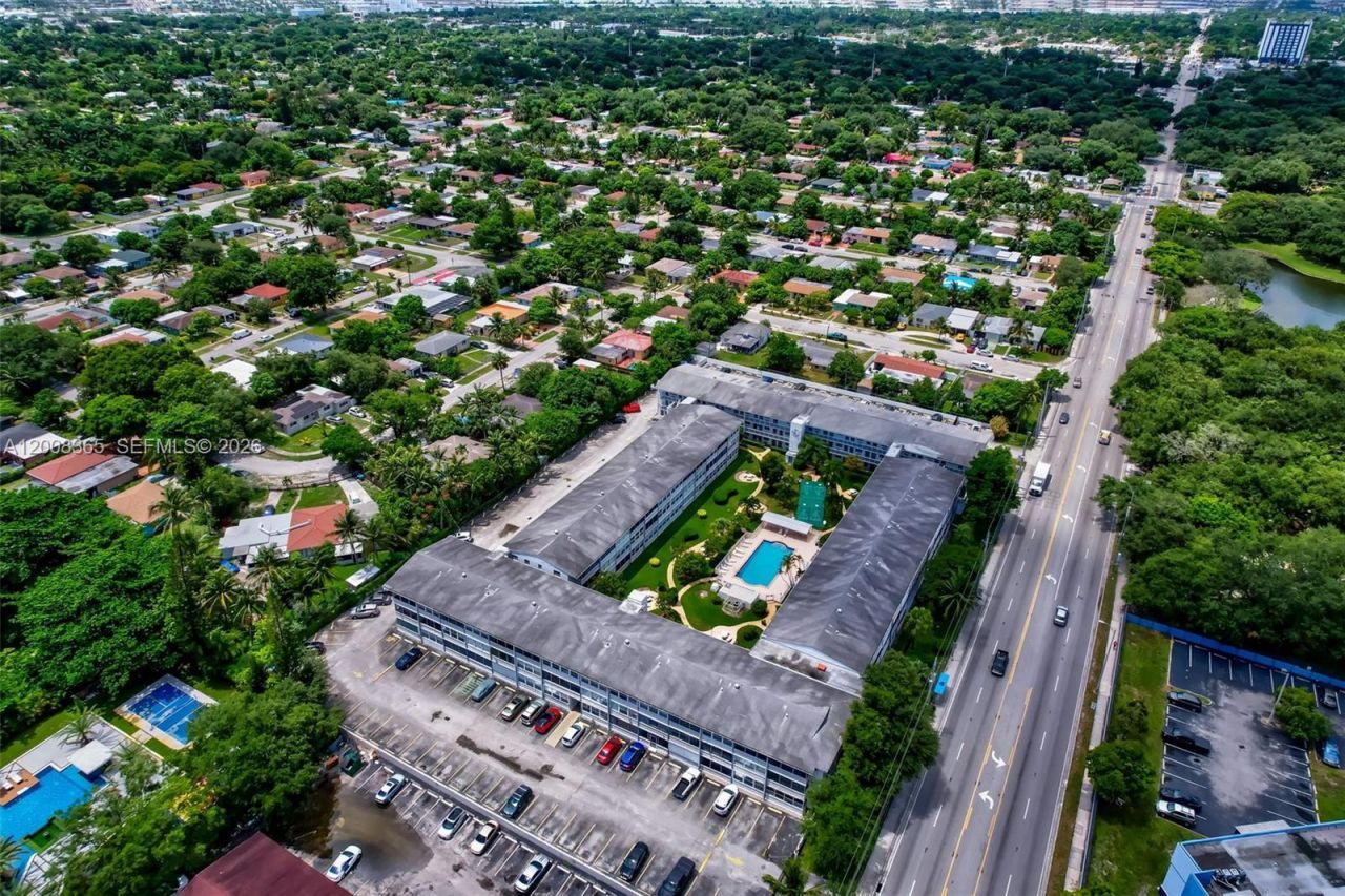 15610 NE 6th Ave , Unit 23C, Miami, FL 33162 Photo