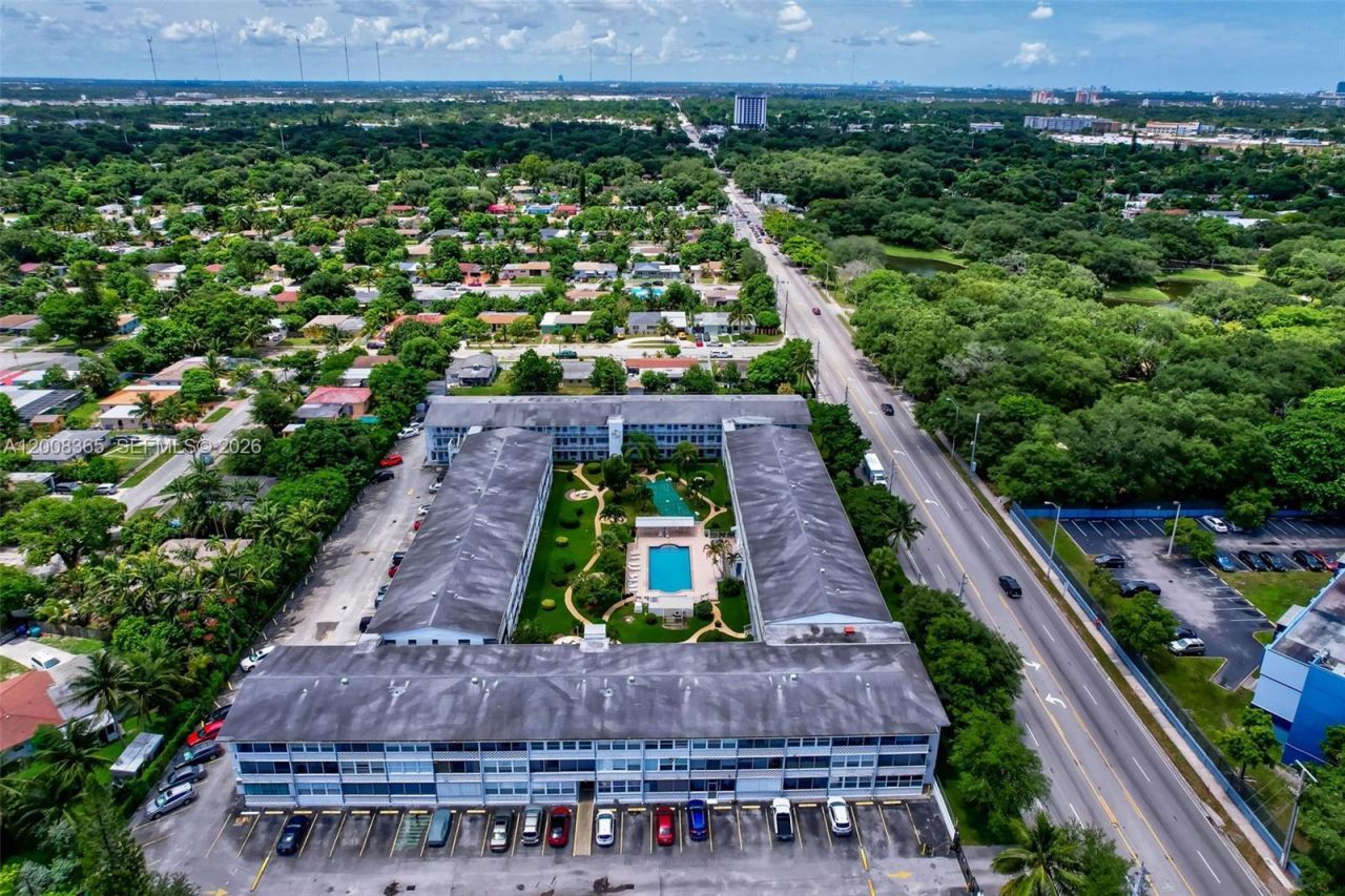 15610 NE 6th Ave , Unit 23C, Miami, FL 33162 Photo