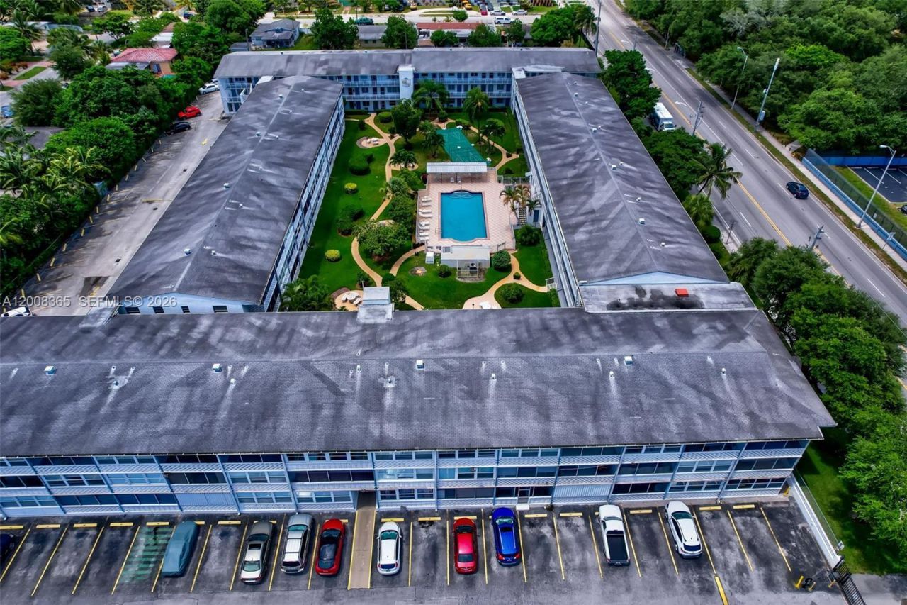 15610 NE 6th Ave , Unit 23C, Miami, FL 33162 Photo