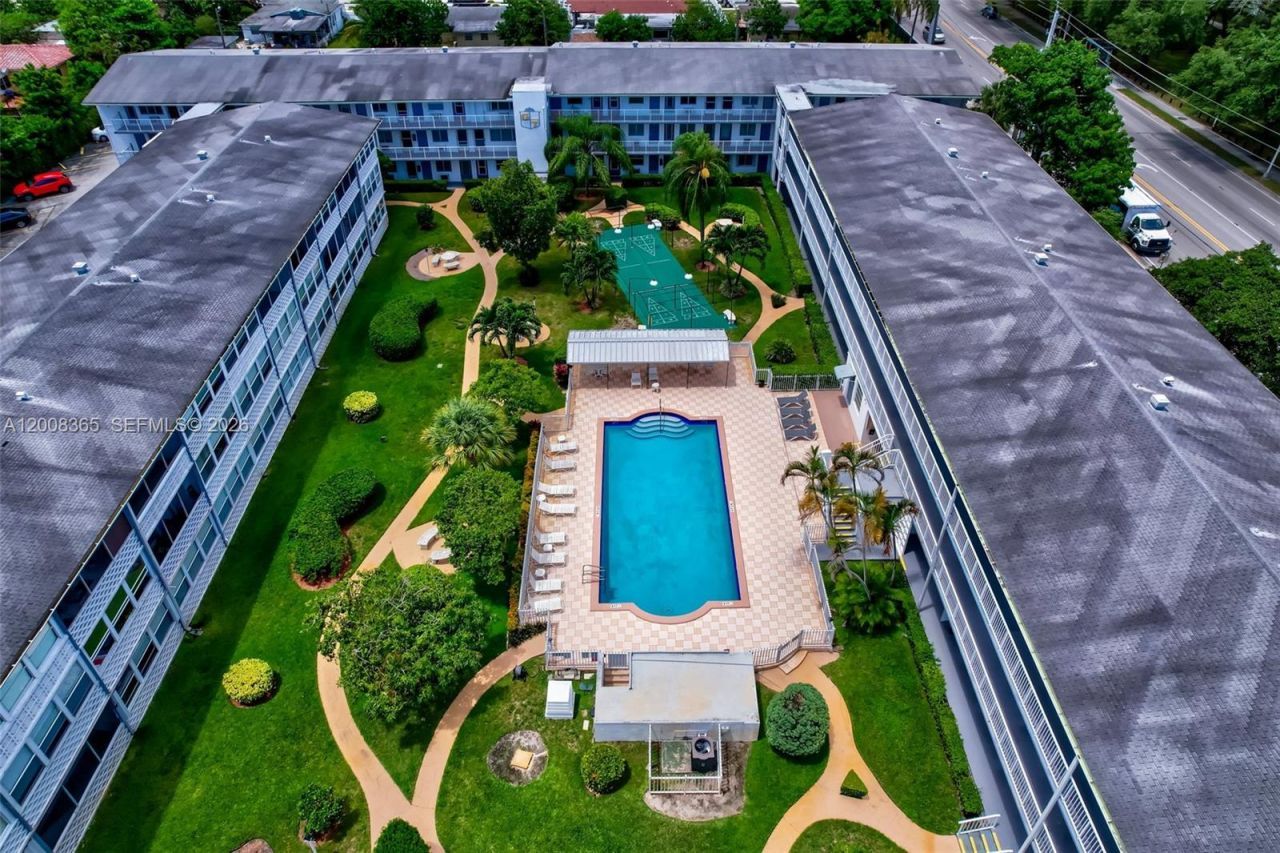 15610 NE 6th Ave , Unit 23C, Miami, FL 33162 Photo