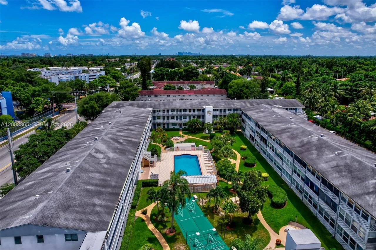 15610 NE 6th Ave , Unit 23C, Miami, FL 33162 Photo