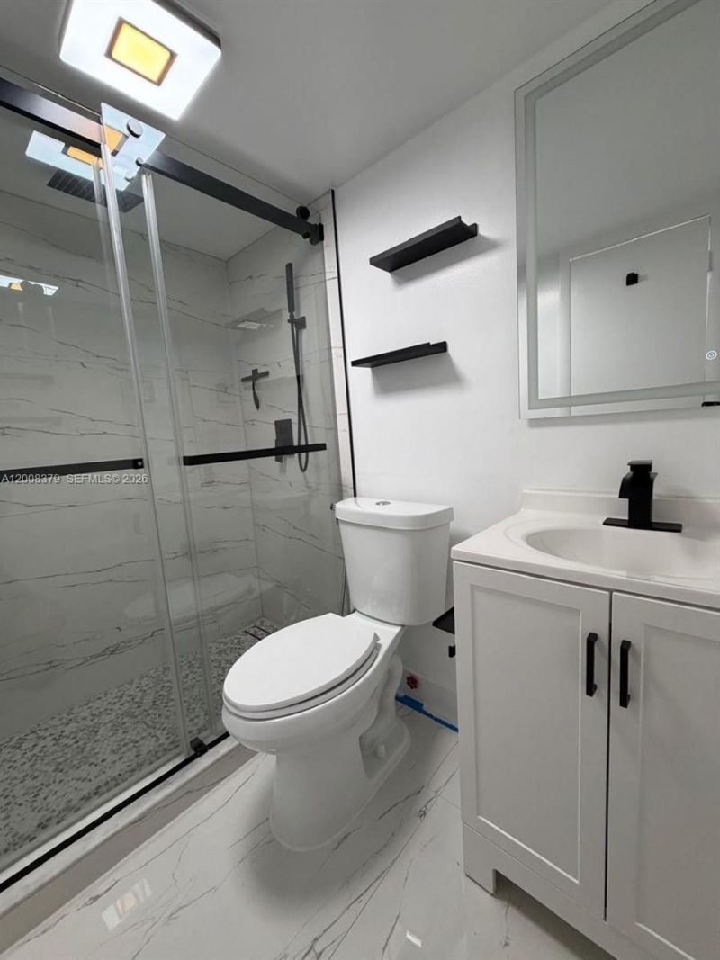 4370 NW 11th St, Unit 206, Miami, FL 33126 Photo