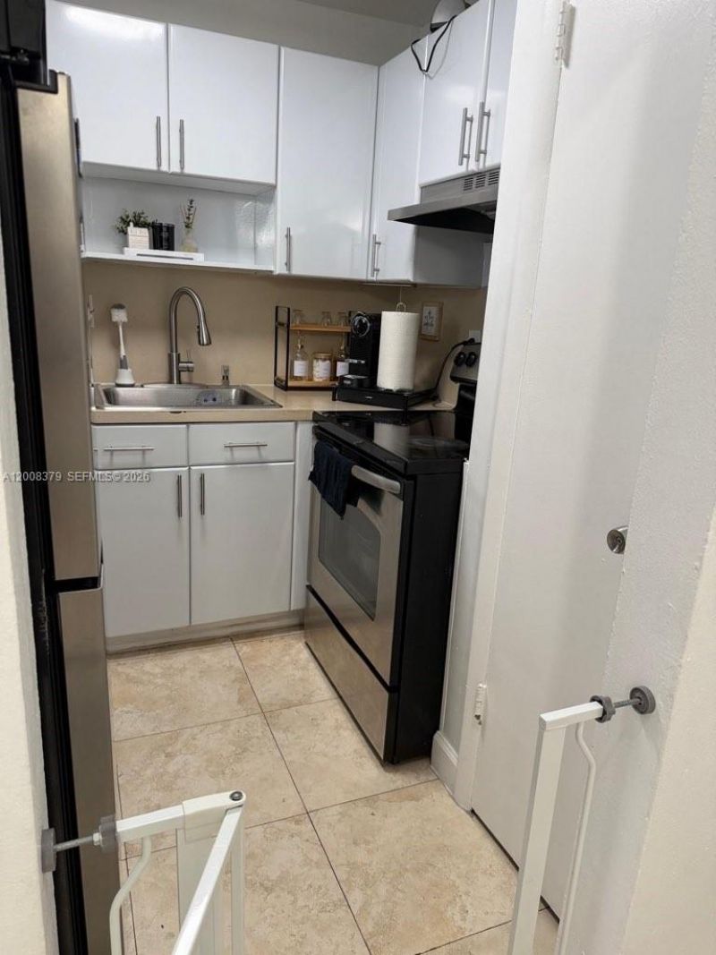 4370 NW 11th St, Unit 206, Miami, FL 33126 Photo