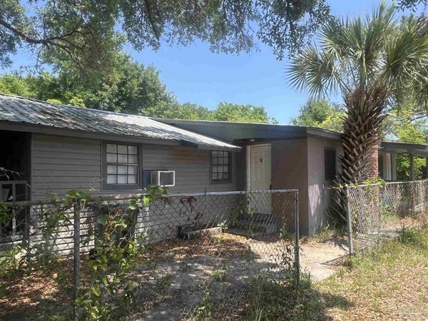 1036 Hawthorne Dr, Unit B, Pensacola, FL 32507