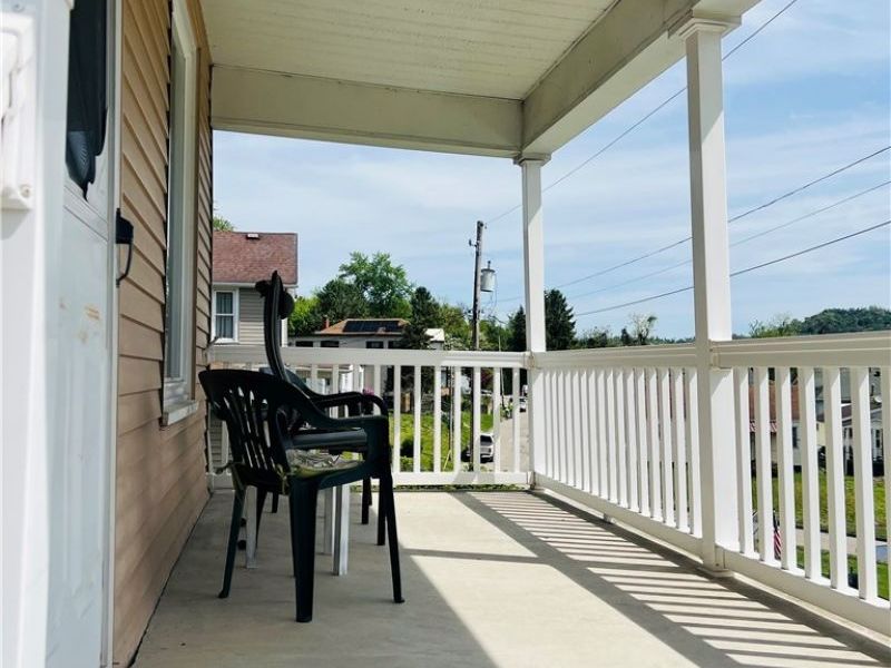1121 N 7th Street, Martins Ferry, OH 43935 Photo 4