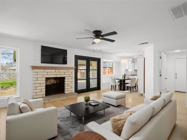 1512 W Mesa Park DR, Round Rock, TX 78664