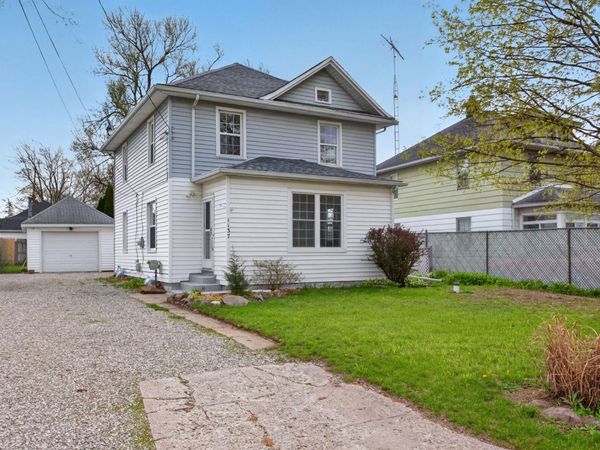 1137 Knapp Street, Jackson, MI 49203