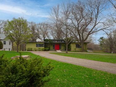 1700 Hillcrest Road, Saint Cloud, MN 56303