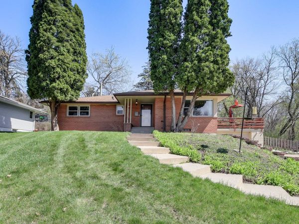 1082 Prior Avenue S, Saint Paul, MN 55116