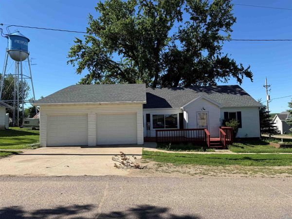 400 4th Street, Pierson, IA 51048