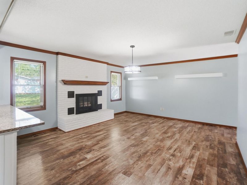 833 Glyncrest Drive, Wapakoneta, OH 45895 Photo 12
