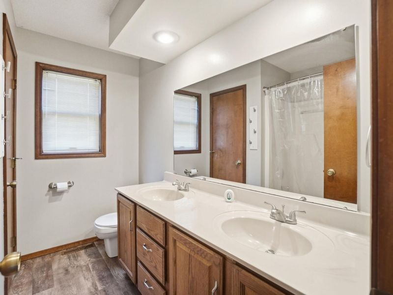 833 Glyncrest Drive, Wapakoneta, OH 45895 Photo 28