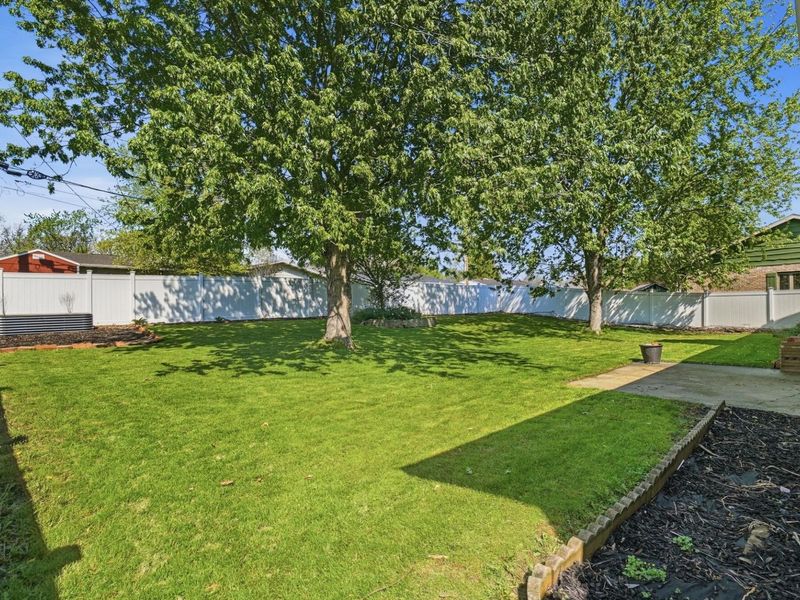 833 Glyncrest Drive, Wapakoneta, OH 45895 Photo 34