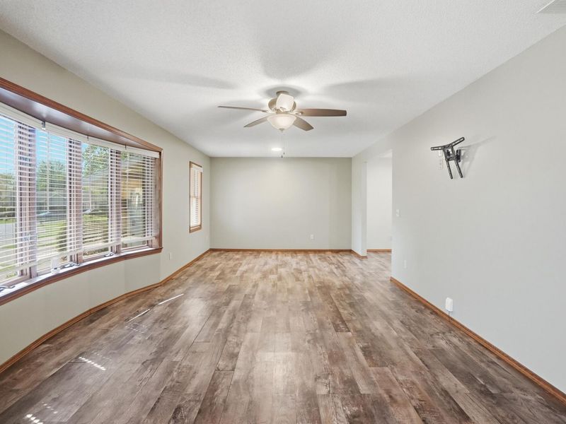 833 Glyncrest Drive, Wapakoneta, OH 45895 Photo 9
