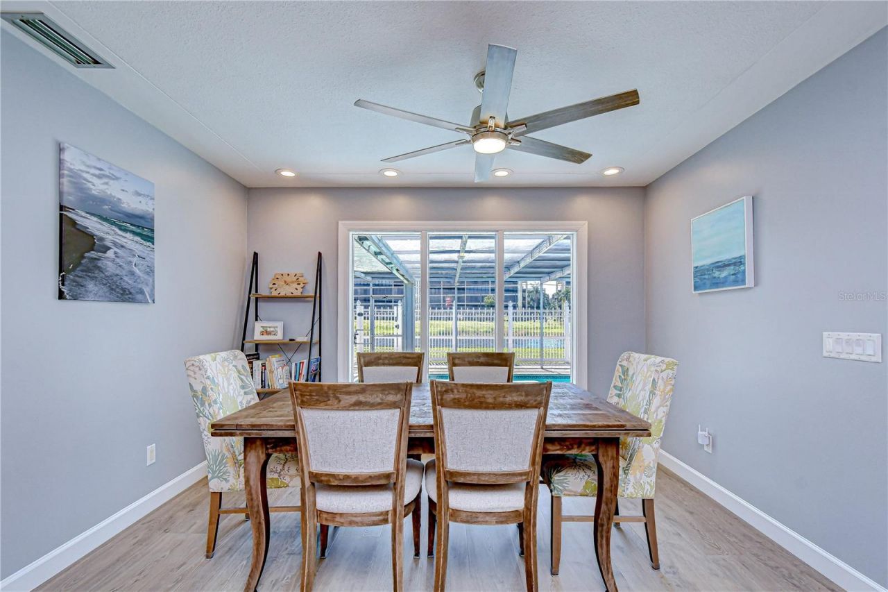 9625 Commodore Drive , Seminole, FL 33776 Photo