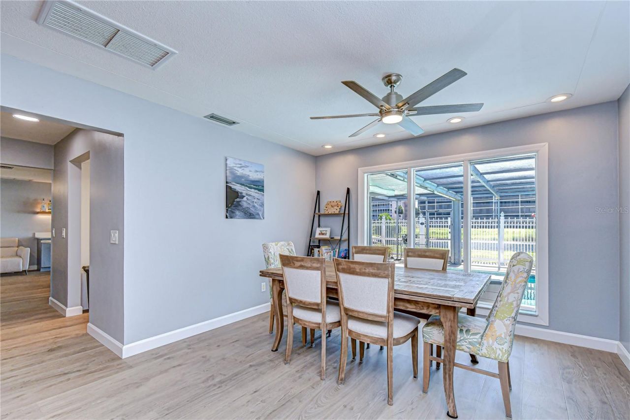 9625 Commodore Drive , Seminole, FL 33776 Photo