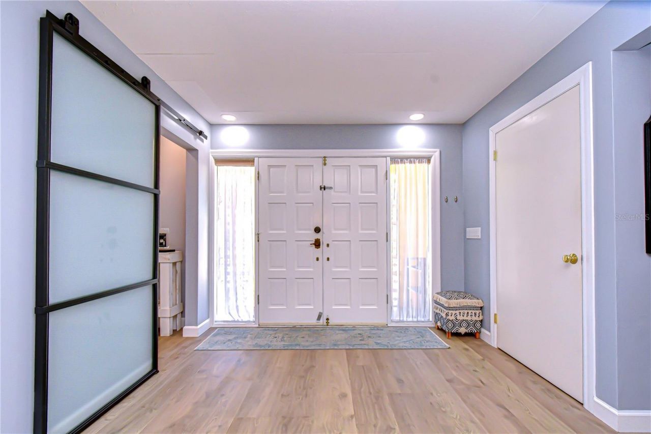 9625 Commodore Drive , Seminole, FL 33776 Photo