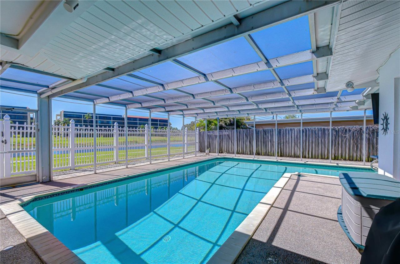 9625 Commodore Drive , Seminole, FL 33776 Photo