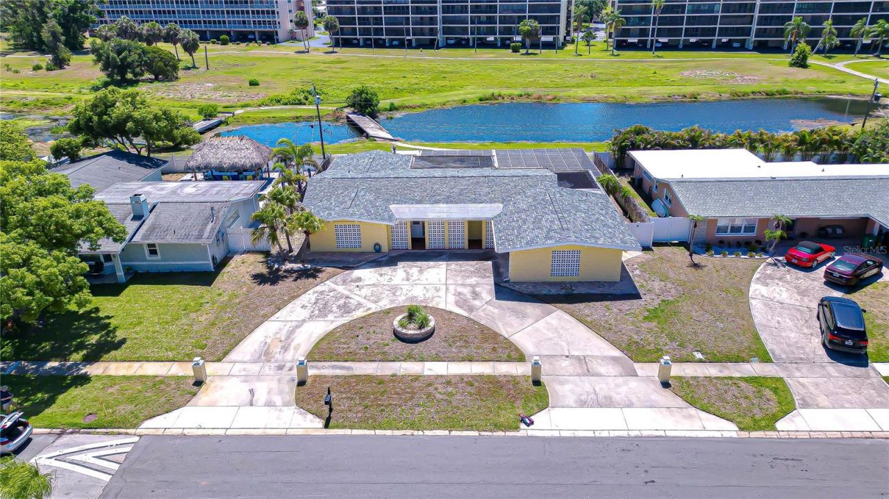 9625 Commodore Drive , Seminole, FL 33776 Photo