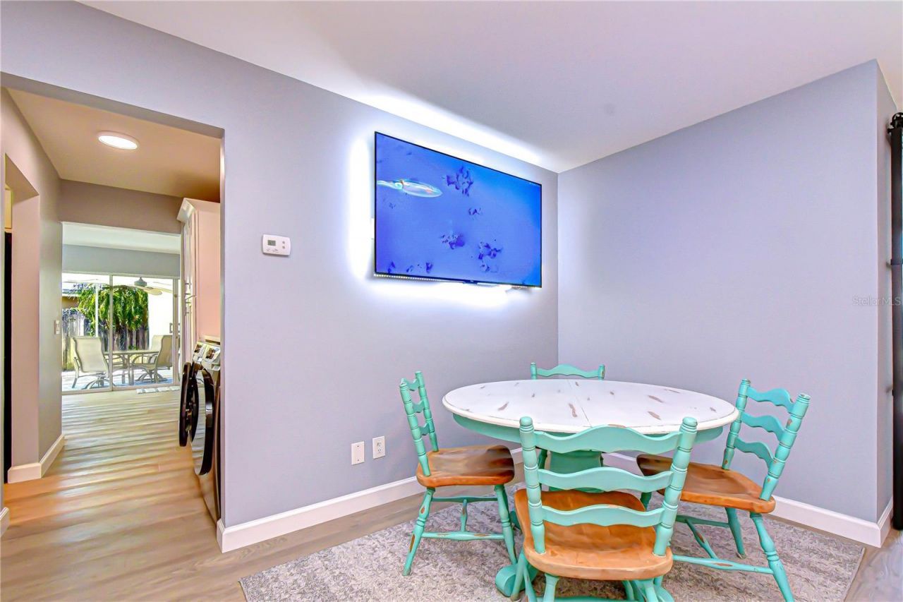 9625 Commodore Drive , Seminole, FL 33776 Photo