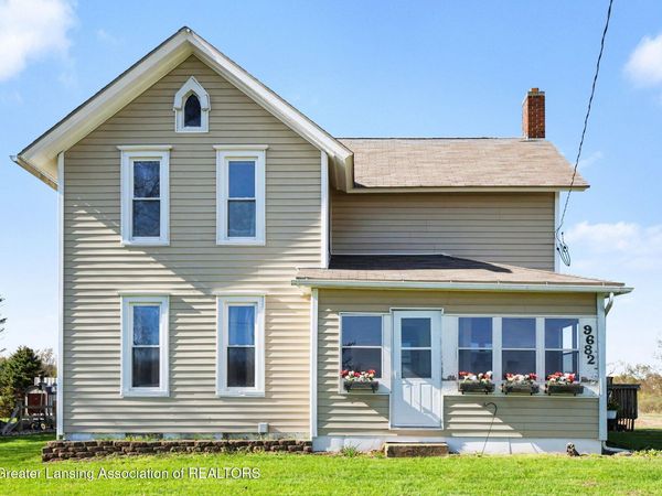 9682 Mount Hope Road, Munith, MI 49259