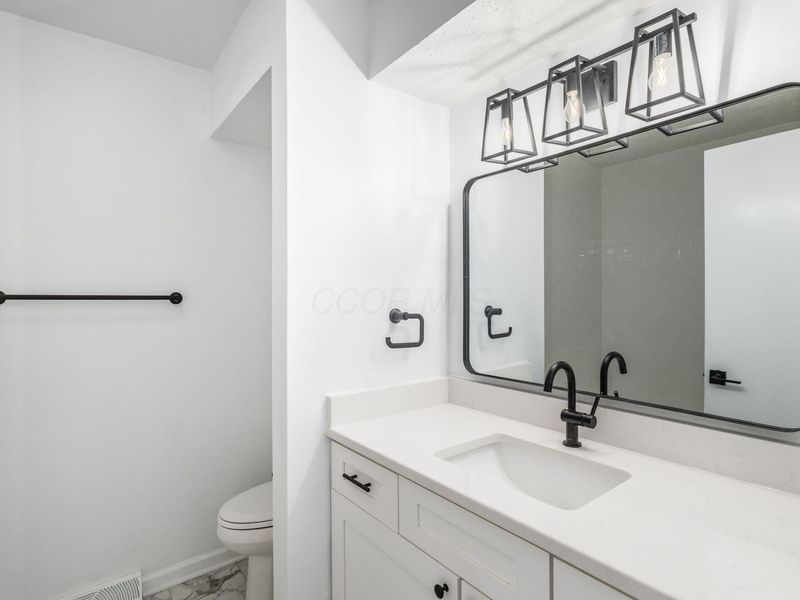 4440 Piatt Road, Lewis Center, OH 43035 Photo 25